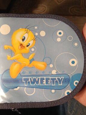 Tweety Bird  Character 24 Movie / CD Blue  Carrying Case Zippered Close